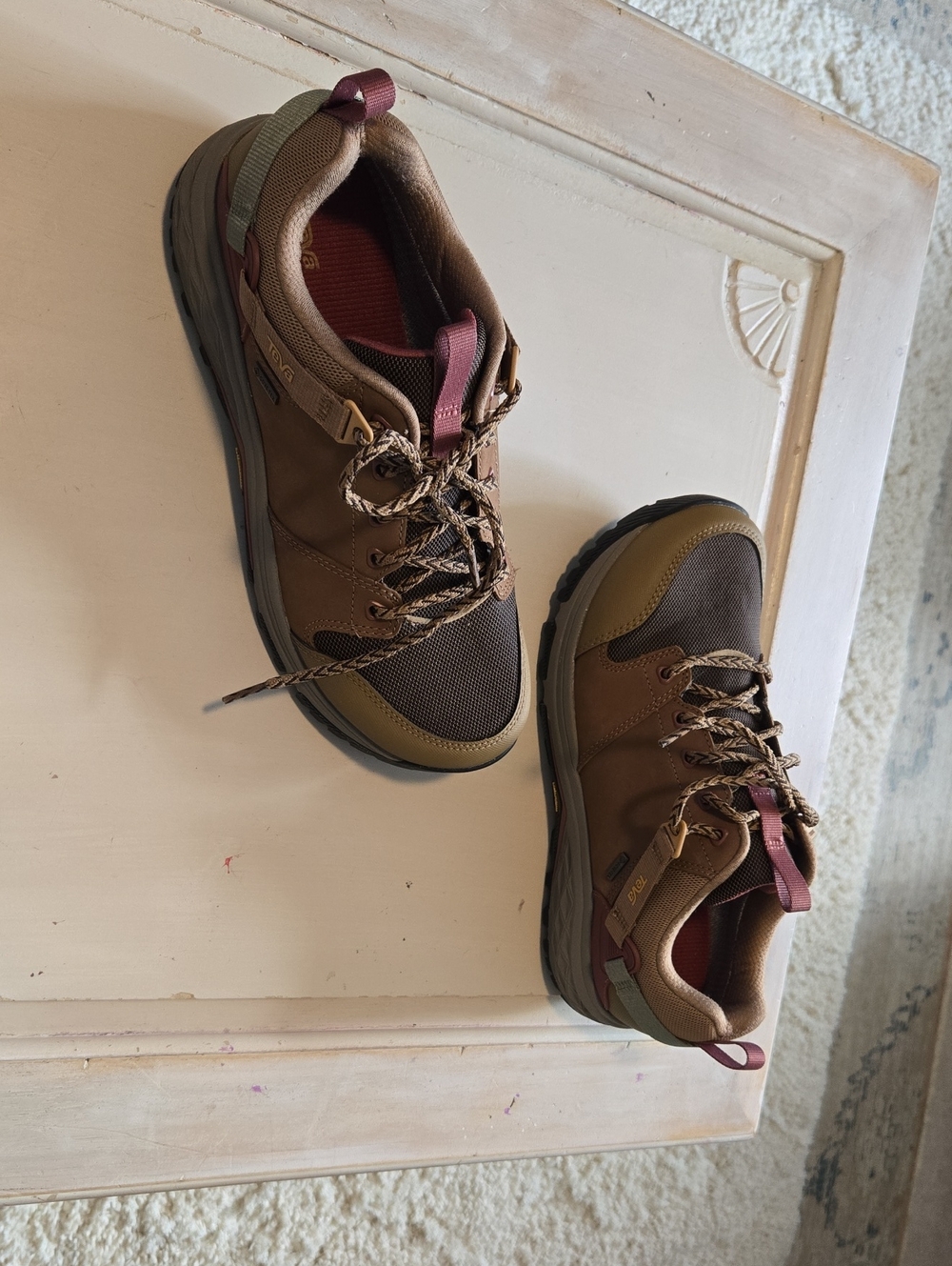 Teva Grandview GTX Women's Waterproof Low Hiking Sneakers